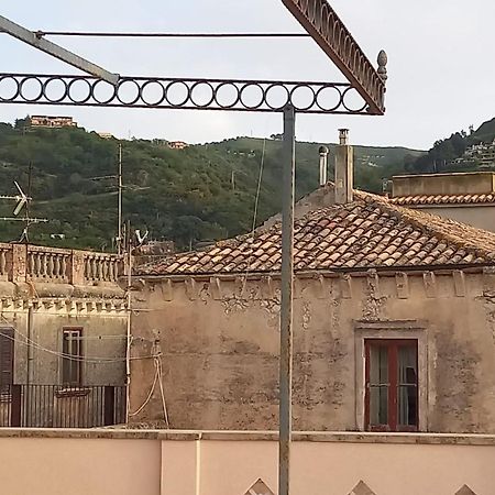 לינה וארוחת בוקר טרופאה Al Vecchio Castello מראה חיצוני תמונה