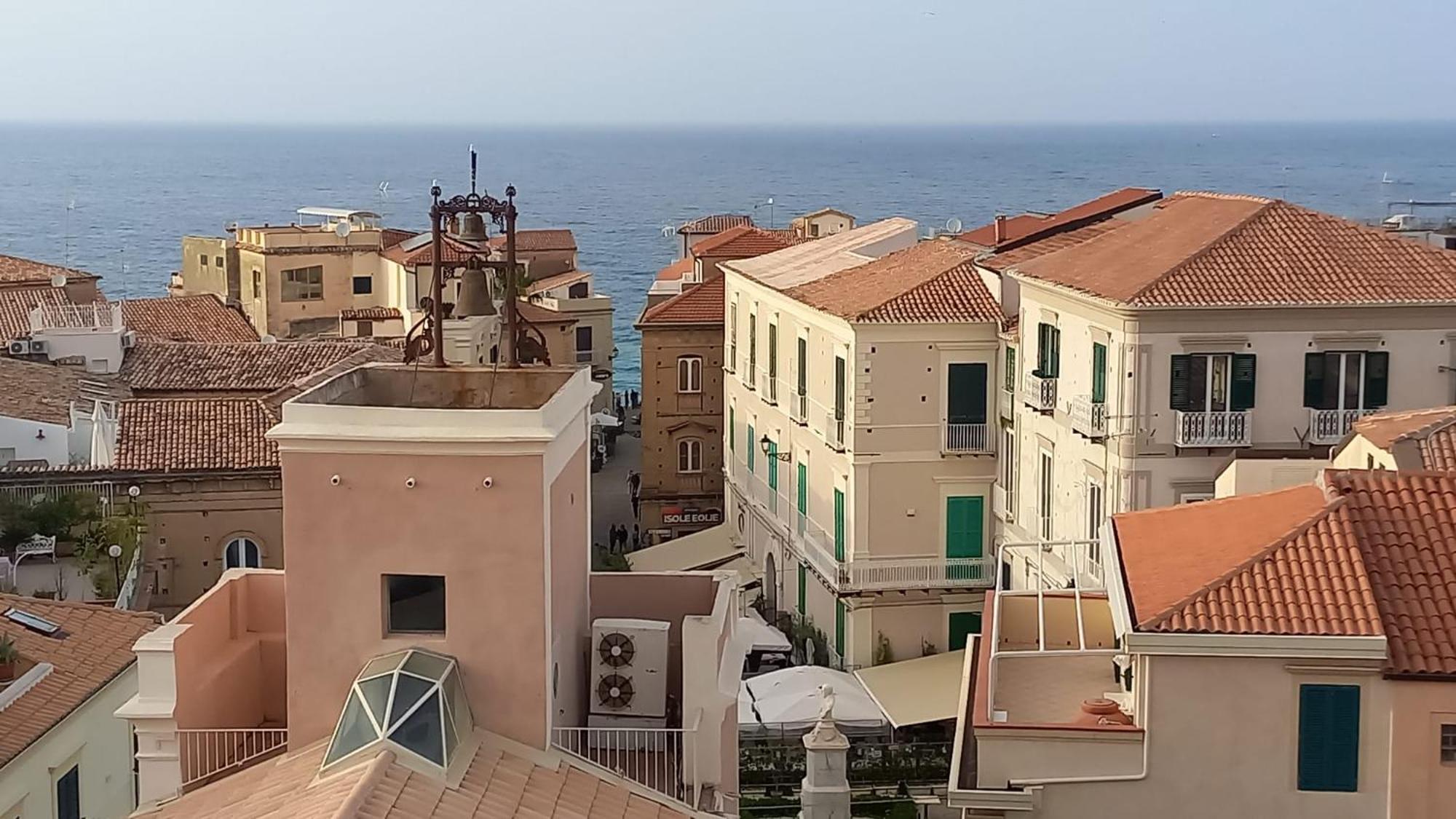 לינה וארוחת בוקר טרופאה Al Vecchio Castello מראה חיצוני תמונה