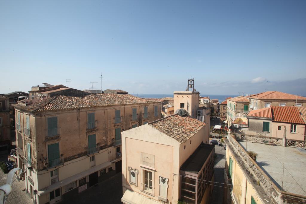 לינה וארוחת בוקר טרופאה Al Vecchio Castello מראה חיצוני תמונה