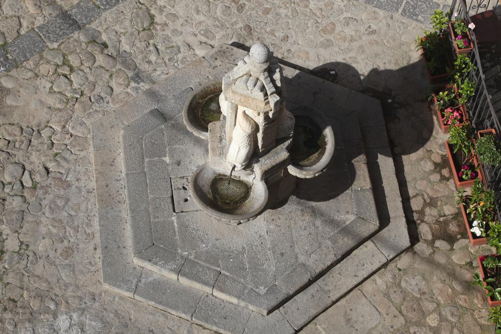 לינה וארוחת בוקר טרופאה Al Vecchio Castello מראה חיצוני תמונה