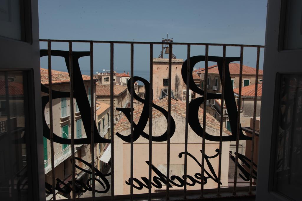 לינה וארוחת בוקר טרופאה Al Vecchio Castello מראה חיצוני תמונה
